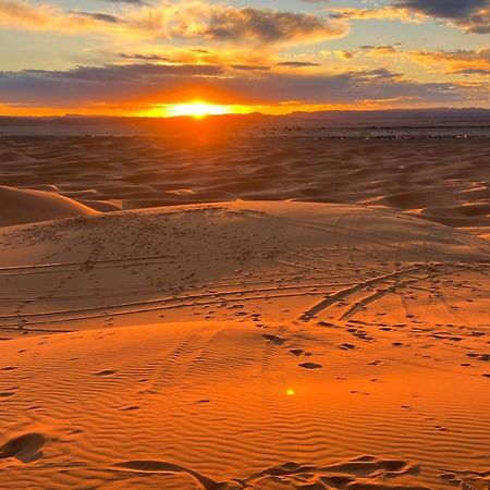 Magic Luxury Camp Hotel Merzouga Buitenkant foto